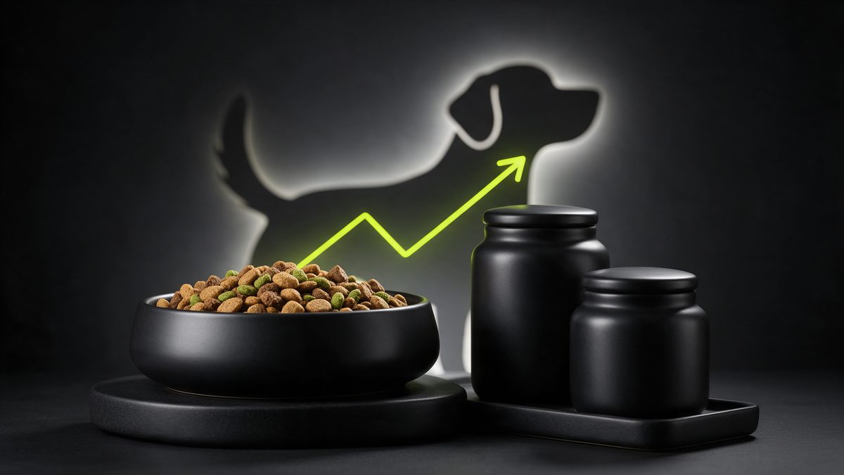 Pots de croquettes et gamelle dans un studio sombre, courbe de croissance lumineuse (illustration du cas e-commerce)